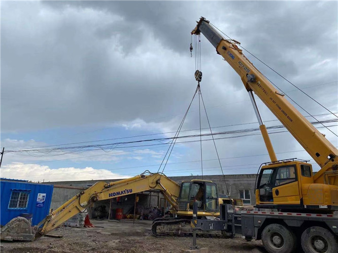 宁阳县25吨吊车的工作半径是多少？