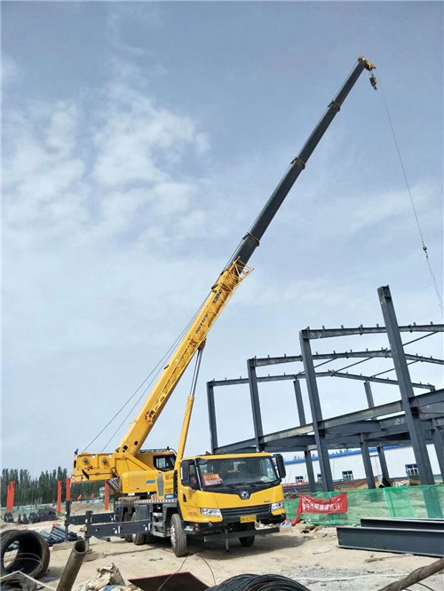 宁阳县超高层建筑钢结构吊装案例